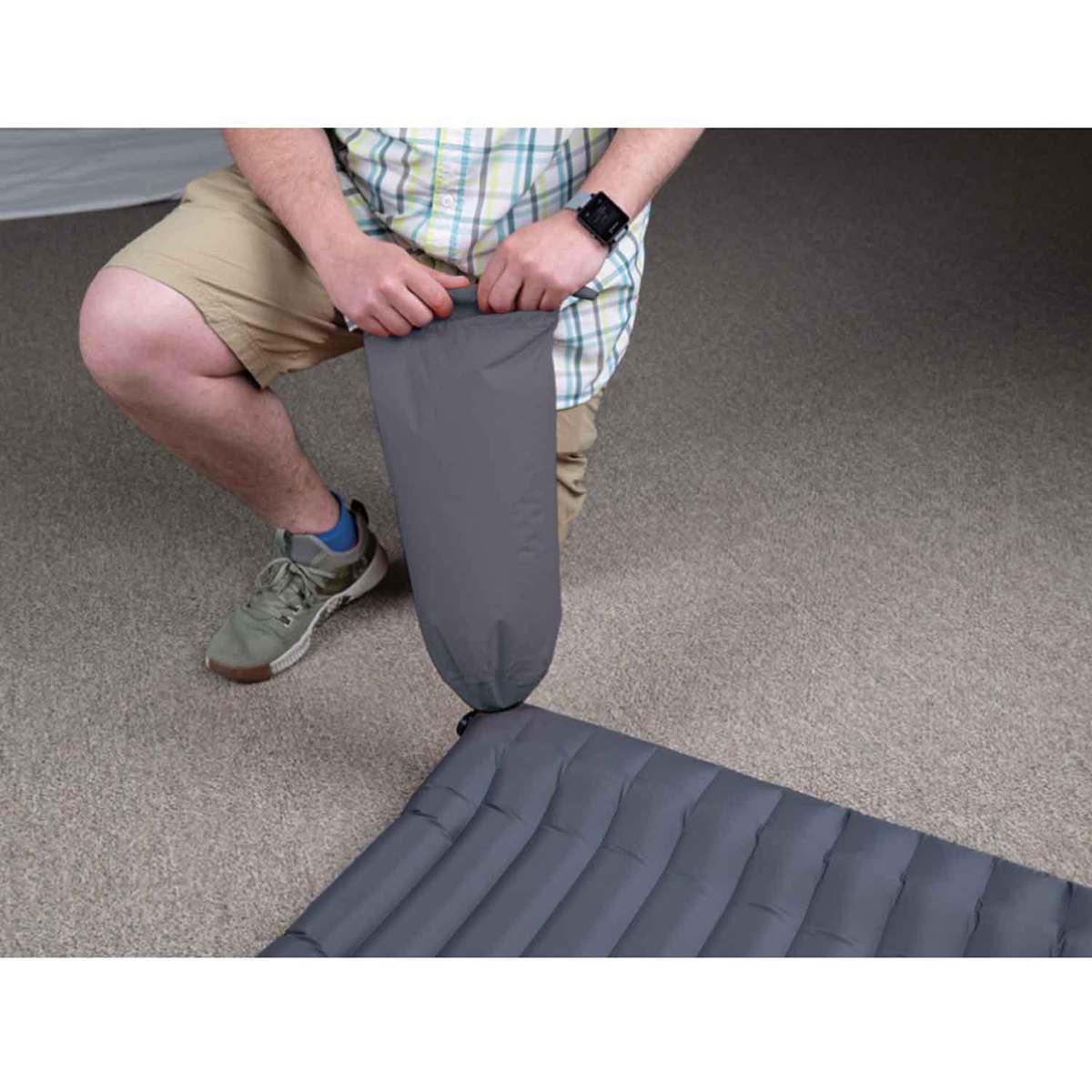 ALPS Mountaineering Nimble Insulated Sleeping Pad - Charcoal Long - Charcoal Long ALPS Mountaineering Nimble Insulated Sleeping Pad - Charcoal Long - Charcoal Long