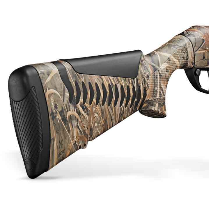 Benelli Super Black Eagle 3 Mossy Oak 12 Gauge 3.5in Semi Automatic Shotgun - 26in Benelli Super Black Eagle 3 Mossy Oak 12 Gauge 3.5in Semi Automatic Shotgun - 26in