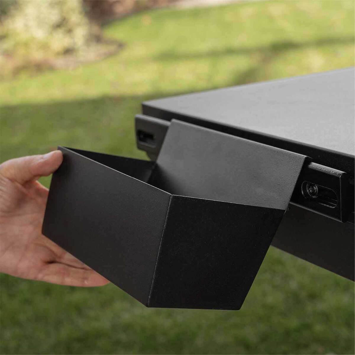 Blackstone 28in Omnivore Griddle Bundle - Black - Black Blackstone 28in Omnivore Griddle Bundle - Black - Black