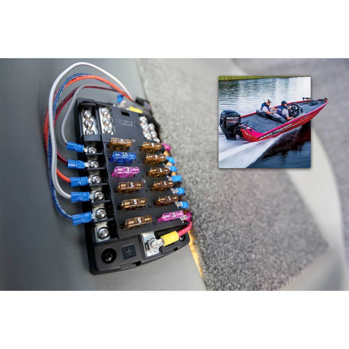 Blue Sea ST Blade Fuse Block Battery Accessory - 12 Circuit with Negative Bus and Cover Blue Sea ST Blade Fuse Block Battery Accessory - 12 Circuit with Negative Bus and Cover