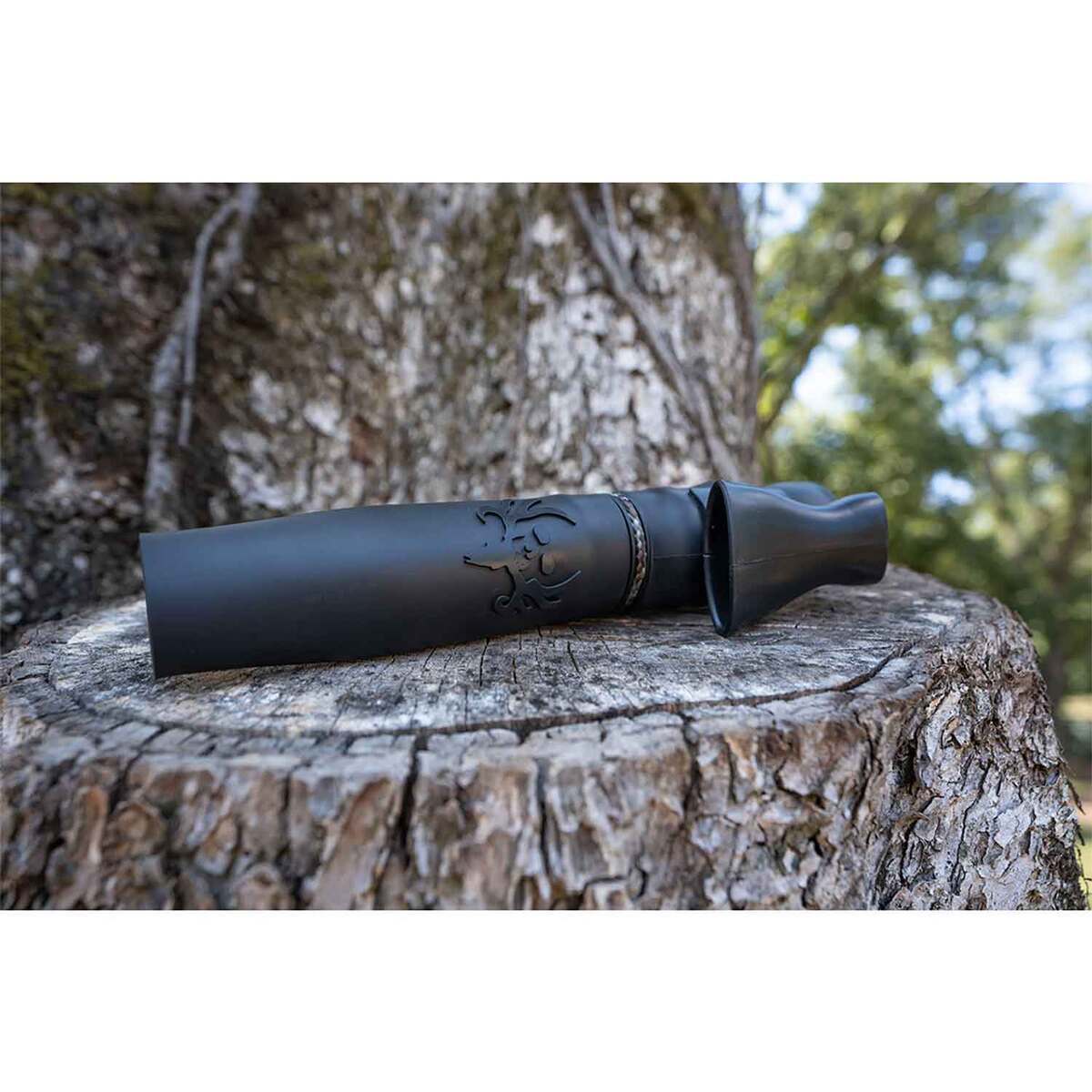 Bone Collector The Challenger w/ Snort Wheeze Grunt Tube Deer Call - Black Bone Collector The Challenger w/ Snort Wheeze Grunt Tube Deer Call - Black