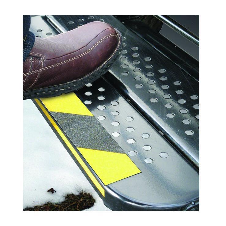 Camco Non-Slip Grip Tape - Black/Yellow Camco Non-Slip Grip Tape - Black/Yellow