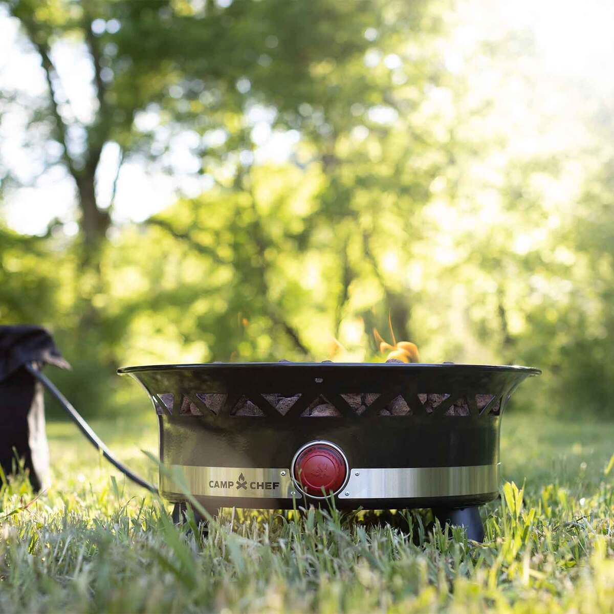 Camp Chef Ponderosa 24in Deluxe Gas Firepit with Cover - Black Camp Chef Ponderosa 24in Deluxe Gas Firepit with Cover - Black