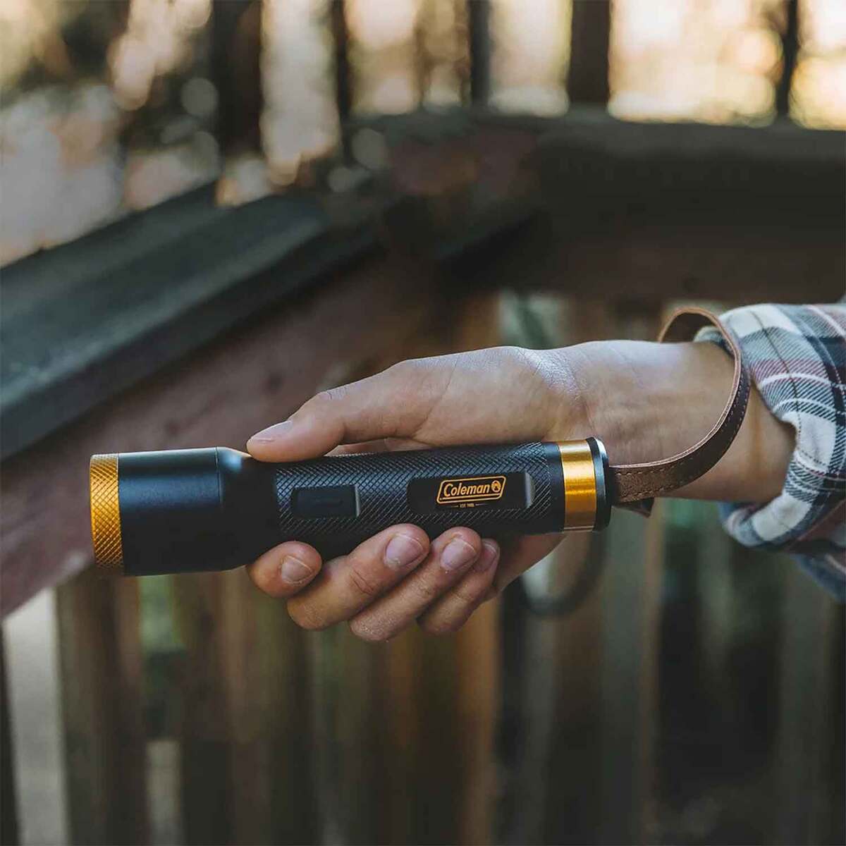 Coleman 1900 Collection 200 Lumen LED Mid Size Flashlight - Grey Coleman 1900 Collection 200 Lumen LED Mid Size Flashlight - Grey
