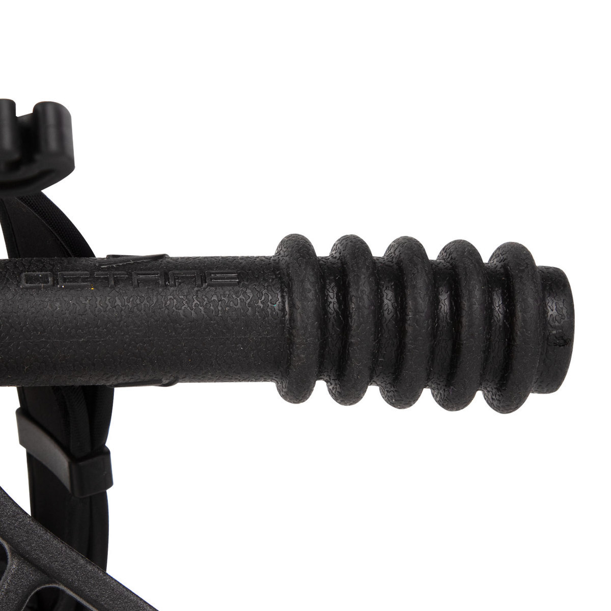 Diamond Infinite 305 7-70lbs Right Hand Black Compound Bow - Octane Package - Black Diamond Infinite 305 7-70lbs Right Hand Black Compound Bow - Octane Package - Black