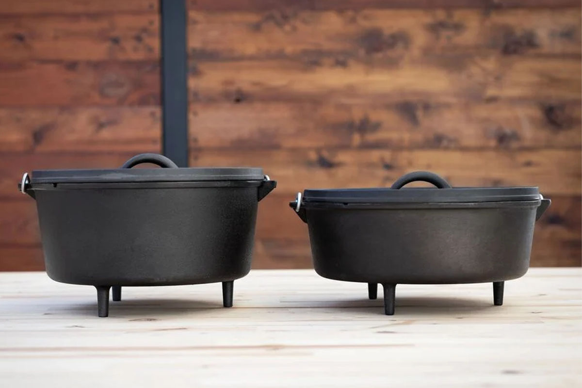 Differnt sizes of dutch ovens