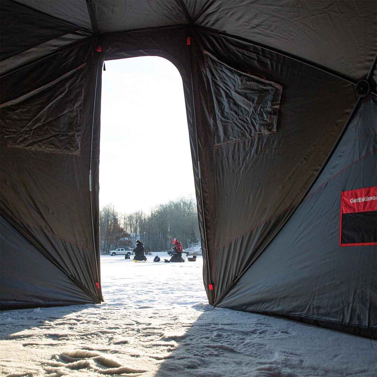 Eskimo Outbreak 450 Hub Ice Fishing Shelter - Red Eskimo Outbreak 450 Hub Ice Fishing Shelter - Red