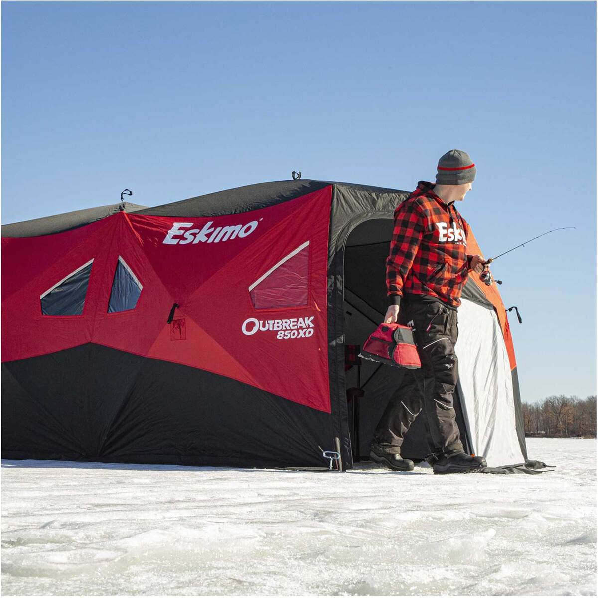 Eskimo Outbreak 850XD Hub Ice Fishing Shelter - Red Eskimo Outbreak 850XD Hub Ice Fishing Shelter - Red