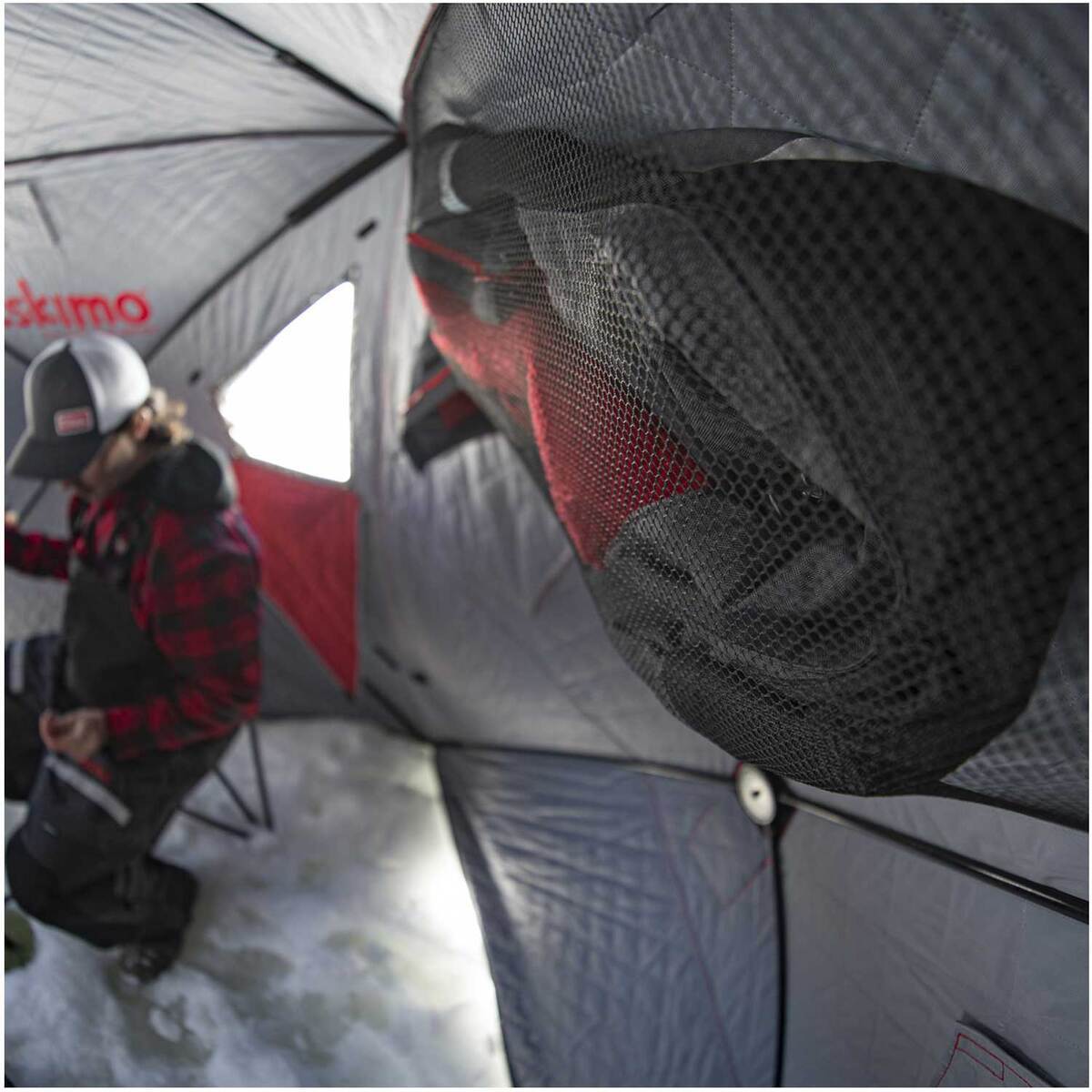 Eskimo Outbreak 850XD Hub Ice Fishing Shelter - Red Eskimo Outbreak 850XD Hub Ice Fishing Shelter - Red