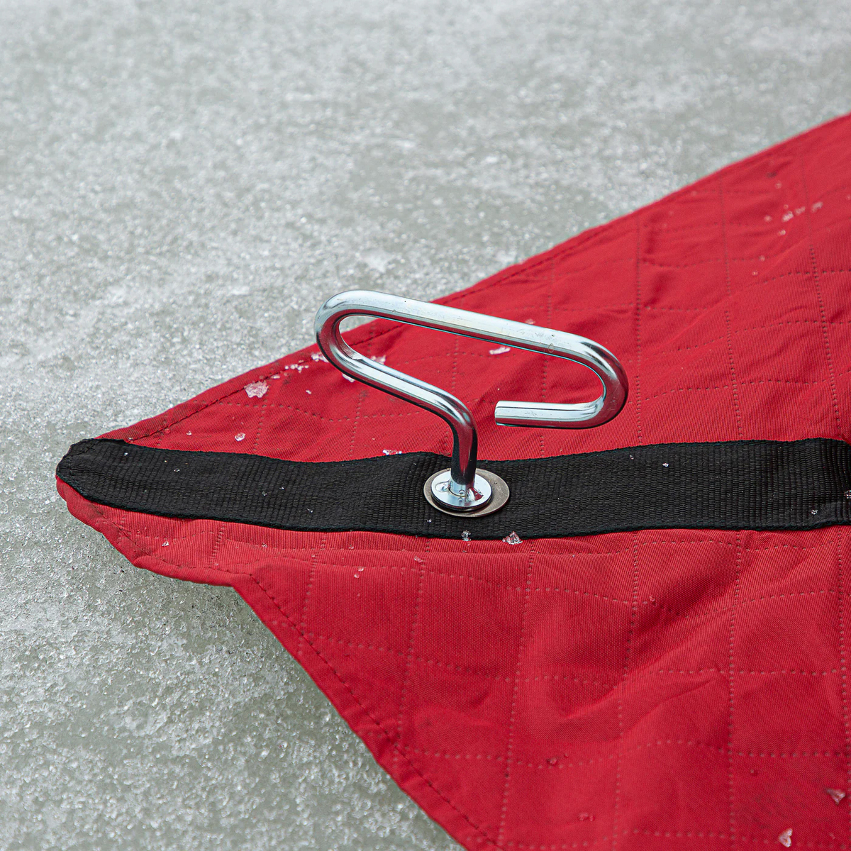 Eskimo Quickfish 6i Hub Ice Fishing Shelter - Red Eskimo Quickfish 6i Hub Ice Fishing Shelter - Red