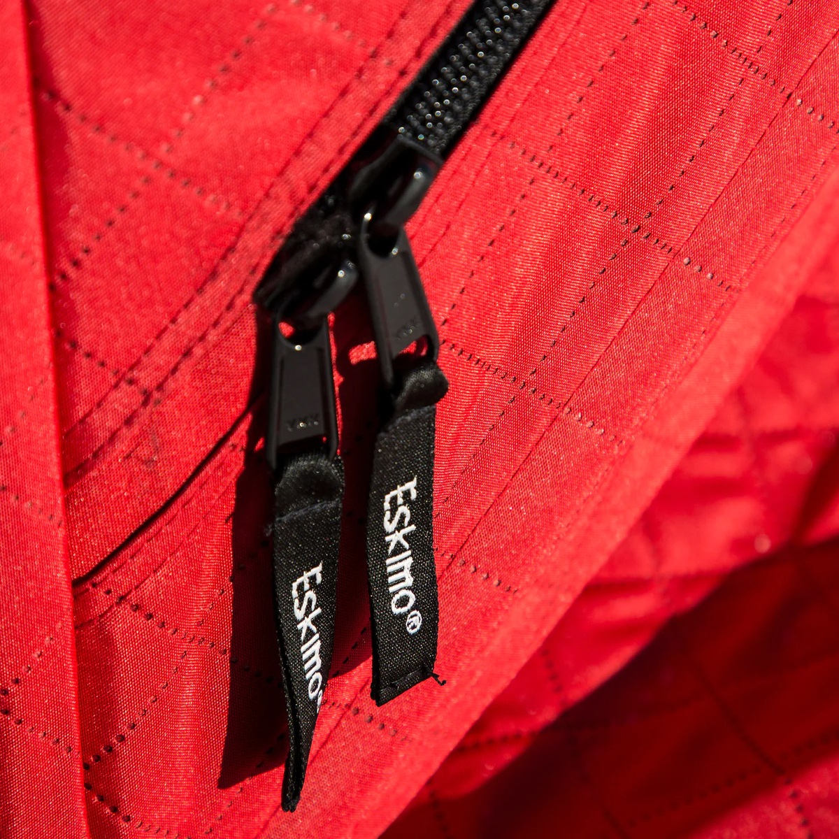 Eskimo Quickfish 6i Hub Ice Fishing Shelter - Red Eskimo Quickfish 6i Hub Ice Fishing Shelter - Red