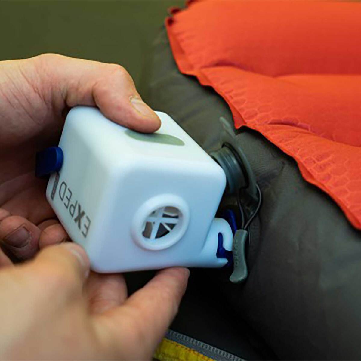 Exped Widget Pump 2024 Edition - White Exped Widget Pump 2024 Edition - White