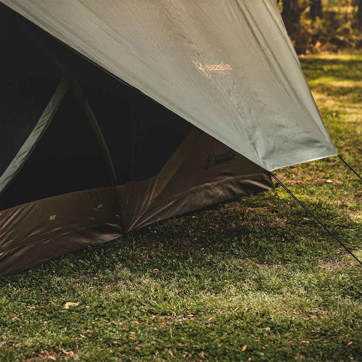 Gazelle T4 Plus Hub Overland Edition 8-Person Camping Tent - Alpine Green - Alpine Green Gazelle T4 Plus Hub Overland Edition 8-Person Camping Tent - Alpine Green - Alpine Green