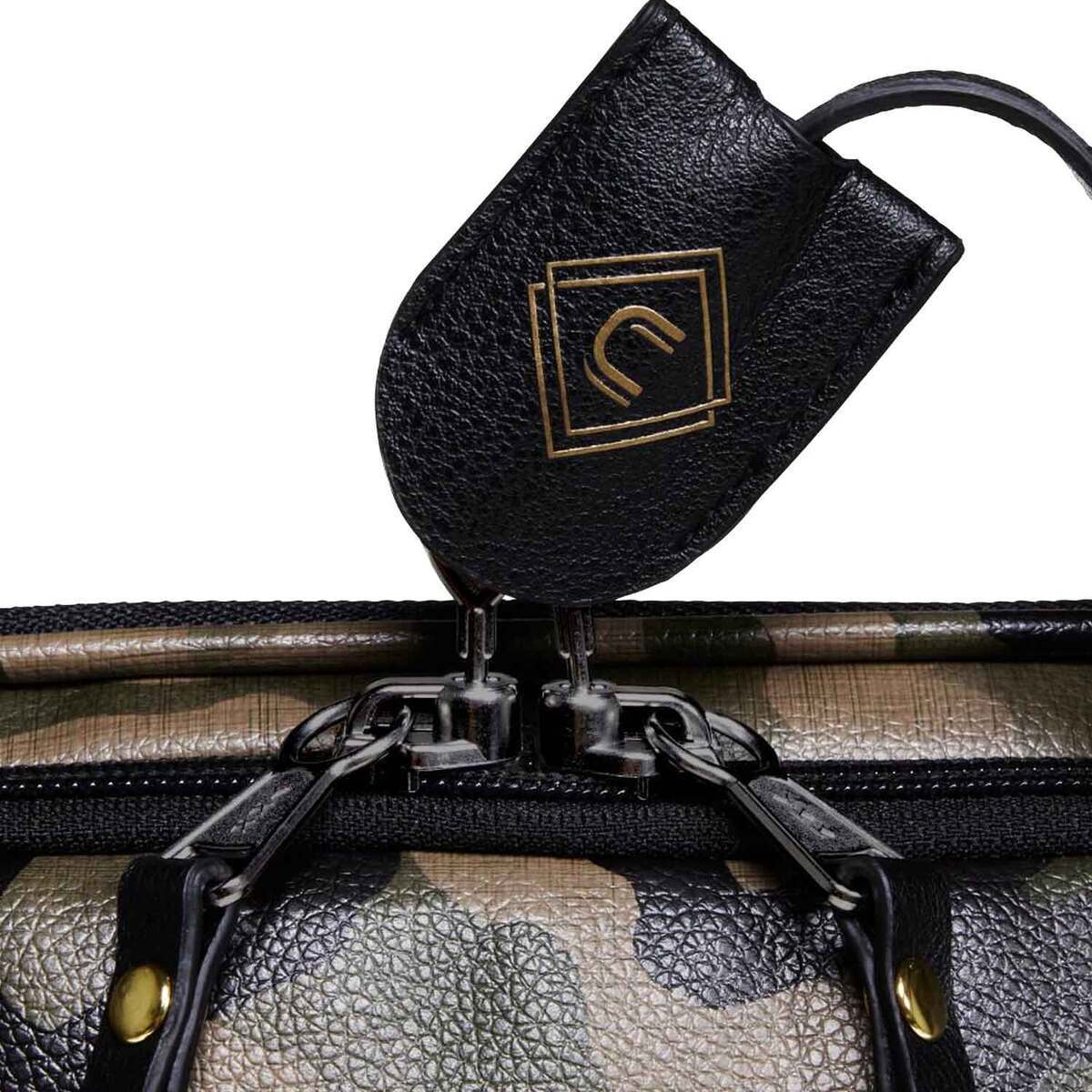 Girls With Guns Tomboy Concealed Carry Clutch - Camo - Camo Girls With Guns Tomboy Concealed Carry Clutch - Camo - Camo