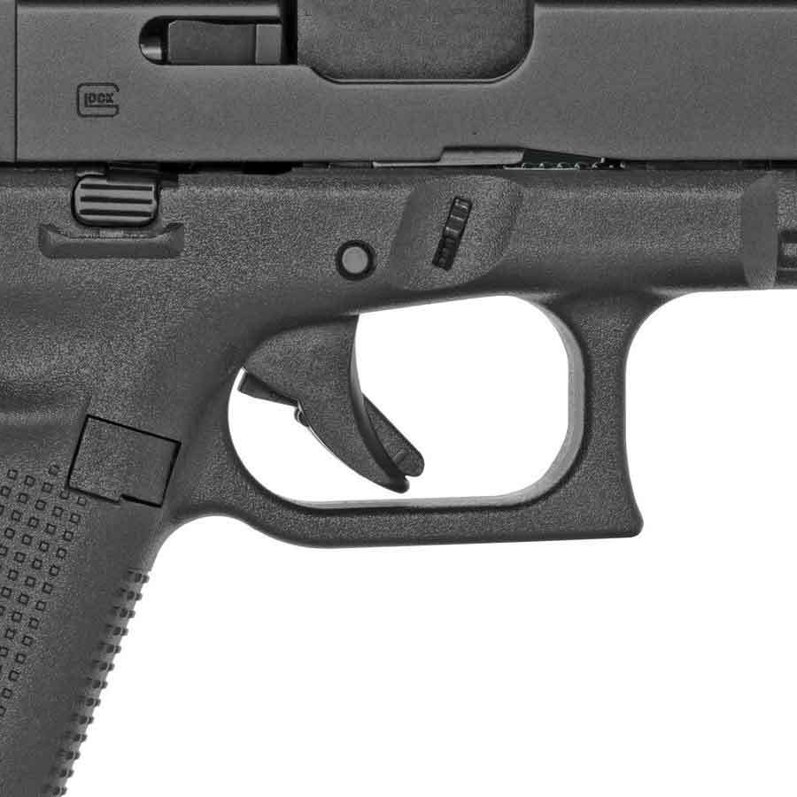 Glock 17 G5 Front Serrations 9mm Luger 4.49in Black Pistol - 10+1 Rounds Glock 17 G5 Front Serrations 9mm Luger 4.49in Black Pistol - 10+1 Rounds