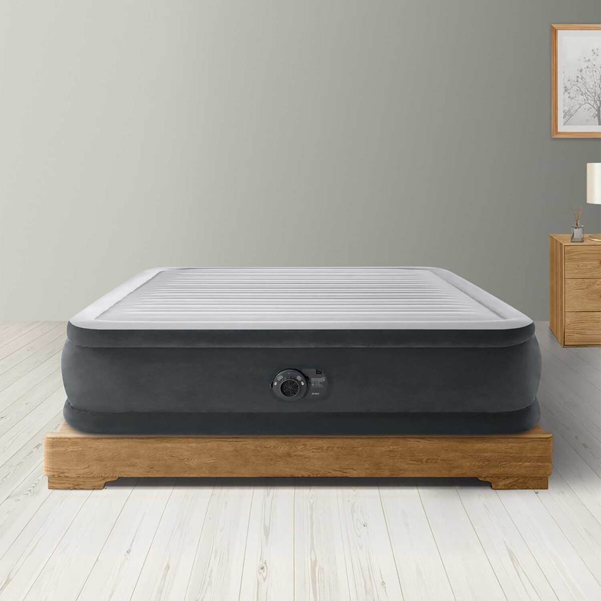 Intex Dura-Beam Deluxe Comfort-Plush Queen Air Bed with Built-In Electric Pump - Gray Queen Intex Dura-Beam Deluxe Comfort-Plush Queen Air Bed with Built-In Electric Pump - Gray Queen