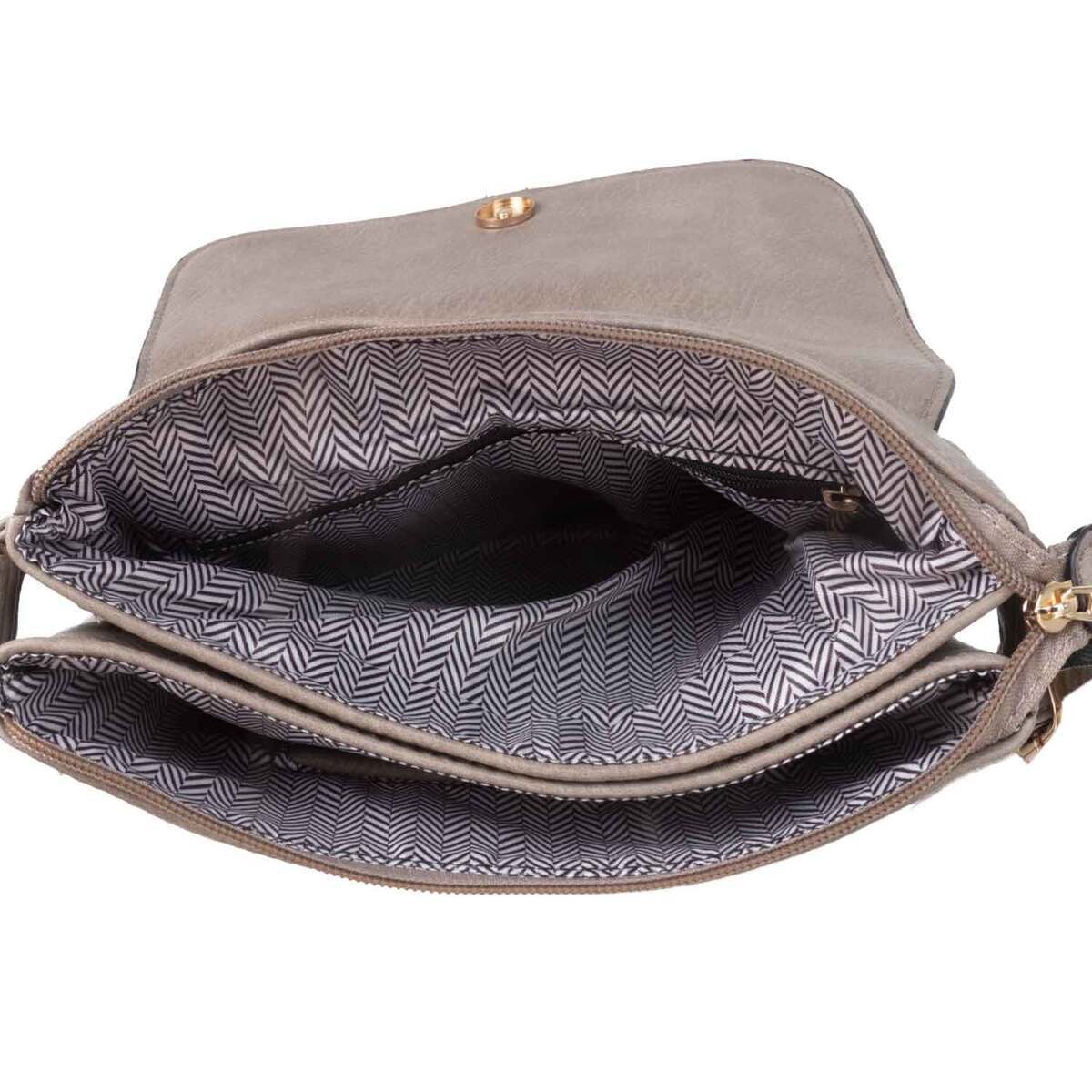 Jessie & James Cheyanne Concealed Carry Crossbody Jessie & James Cheyanne Concealed Carry Crossbody