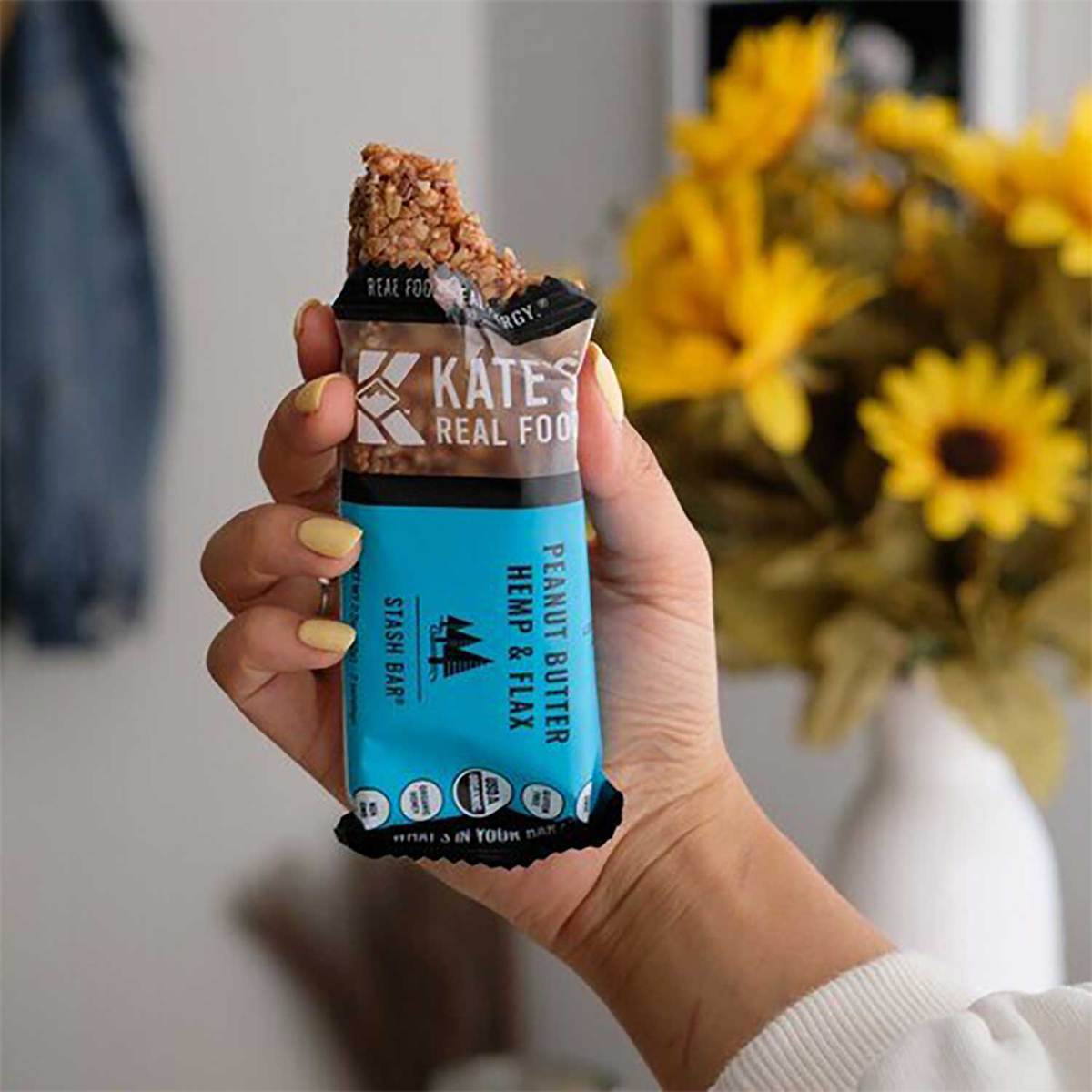 Kate's Real Food Stash Bar: Peanut Butter Hemp and Flax Kate's Real Food Stash Bar: Peanut Butter Hemp and Flax