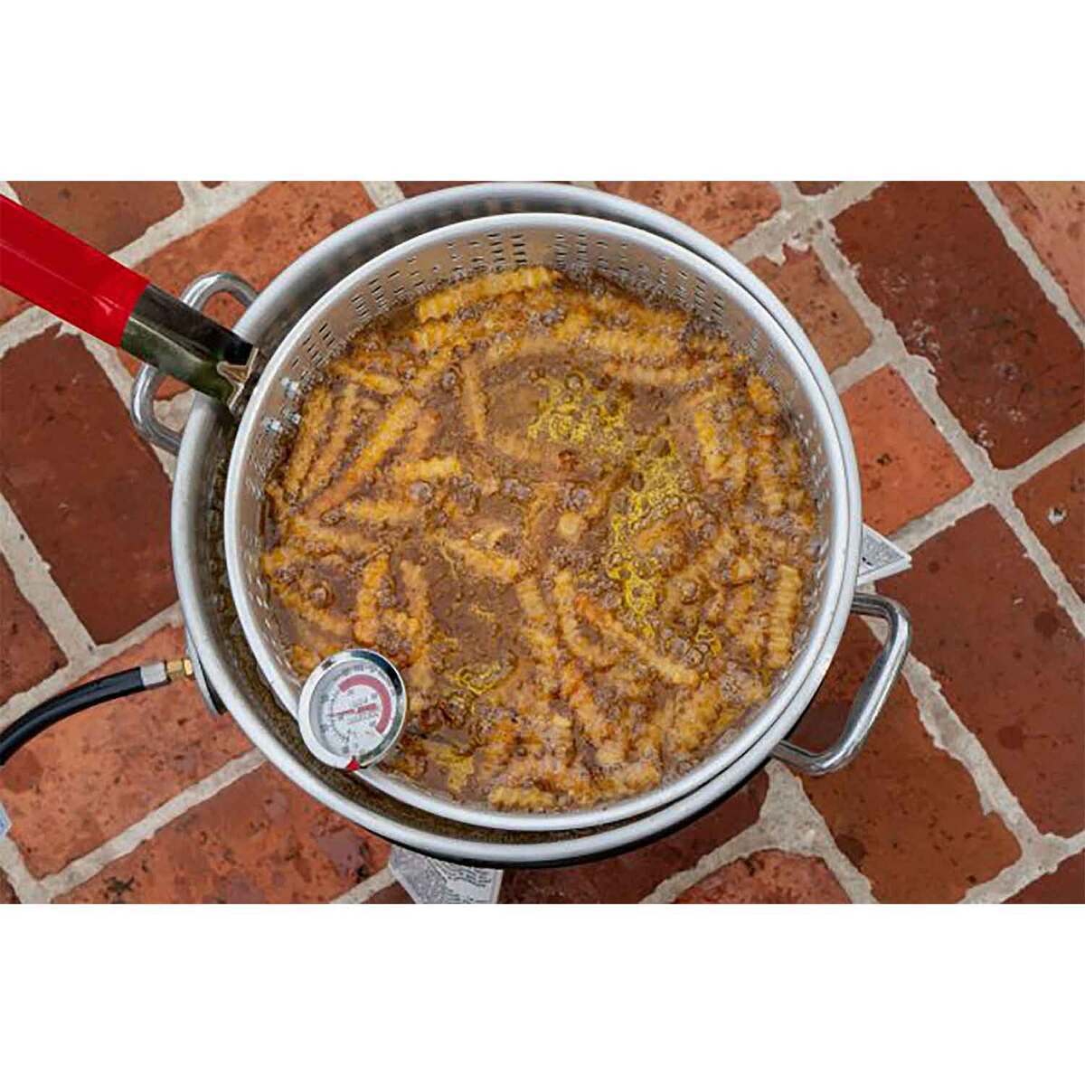 King Kooker Heavy Duty 20in Outdoor Cooker with Stainless Steel Pot - Gray King Kooker Heavy Duty 20in Outdoor Cooker with Stainless Steel Pot - Gray
