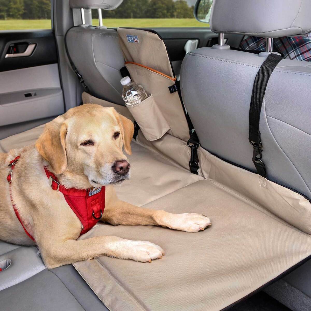 Kurgo Backseat Bridge - Hampton Sand - Tan Kurgo Backseat Bridge - Hampton Sand - Tan