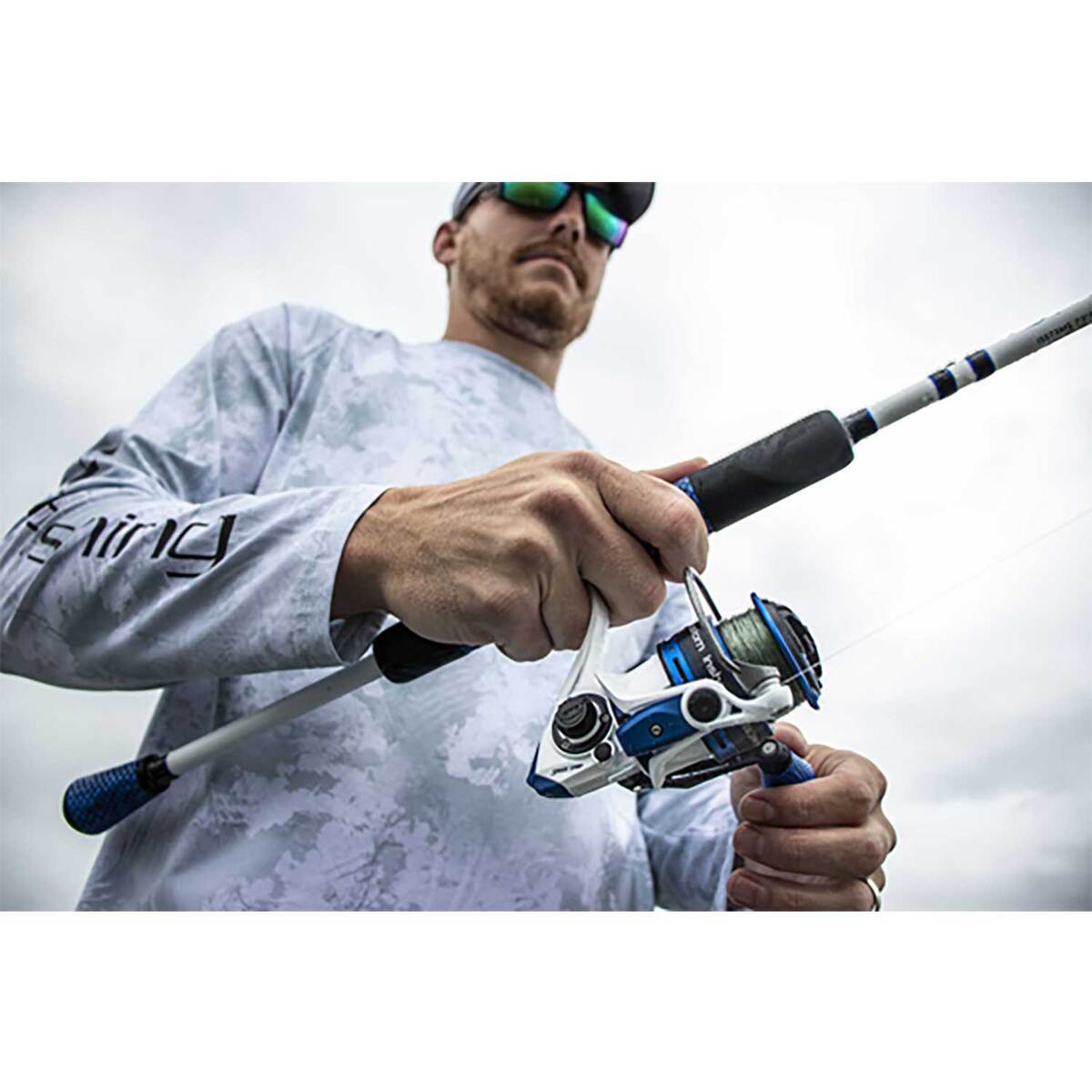 Lew's Custom Inshore Spinning Reel - Size 300 - White 300 Lew's Custom Inshore Spinning Reel - Size 300 - White 300