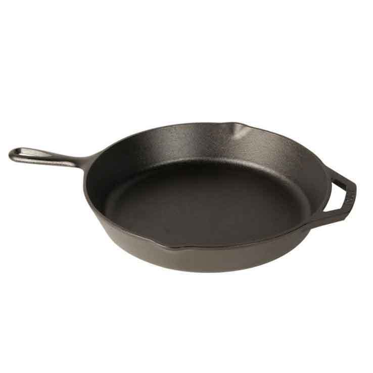 Lodge Wildlife Bear Cast Iron Skillet - 12in - Black 12in Lodge Wildlife Bear Cast Iron Skillet - 12in - Black 12in