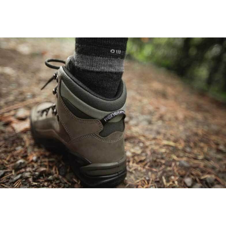 Lowa Men's Renegade GORE-TEX Waterproof Mid Hiking Boot Lowa Men's Renegade GORE-TEX Waterproof Mid Hiking Boot
