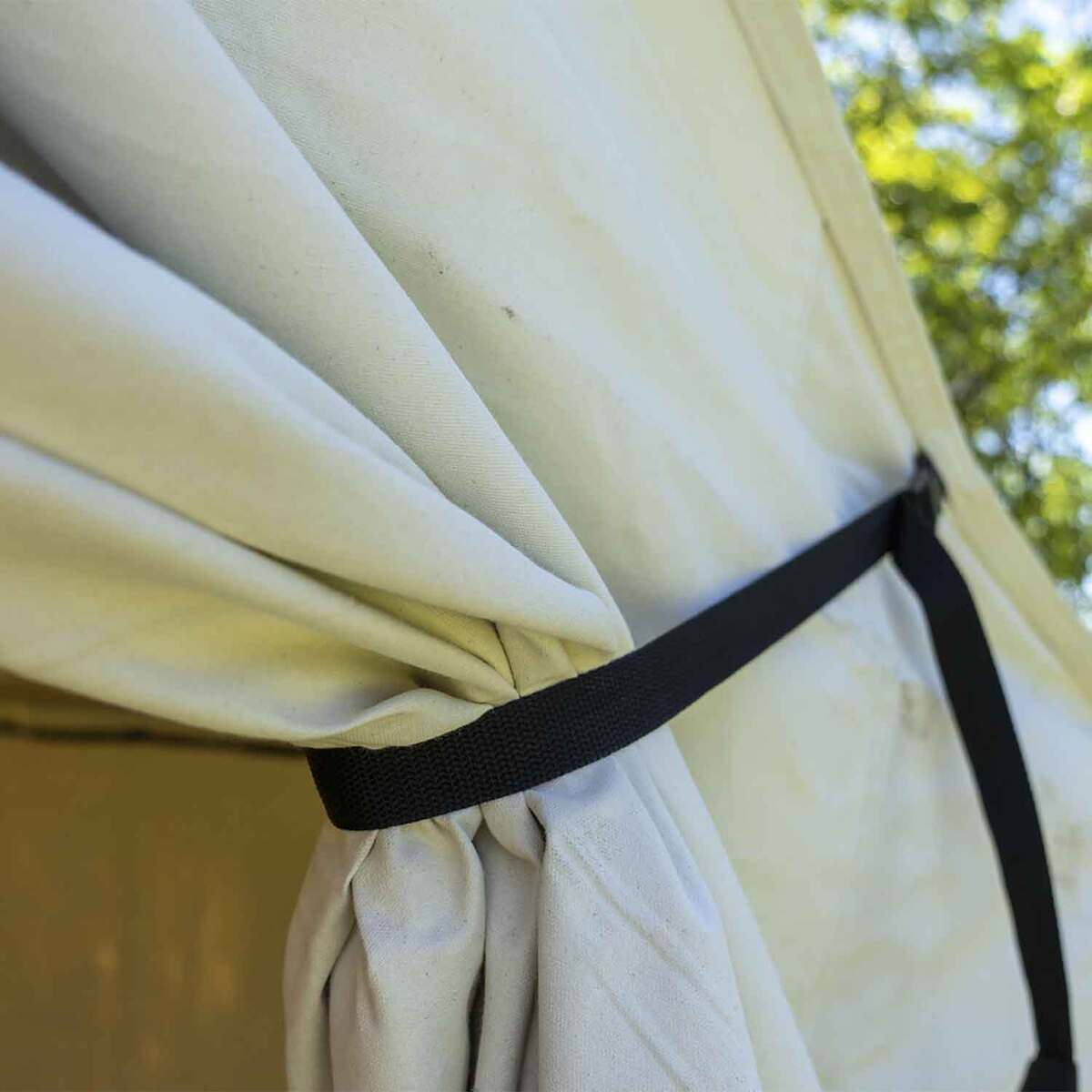 Montana Canvas 10oz Traditional Canvas Wall Tent - 12ft x 17ft - White Montana Canvas 10oz Traditional Canvas Wall Tent - 12ft x 17ft - White