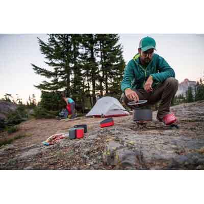 MSR Whisperlite Universal Hybrid-Fuel Backpacking Stove MSR Whisperlite Universal Hybrid-Fuel Backpacking Stove