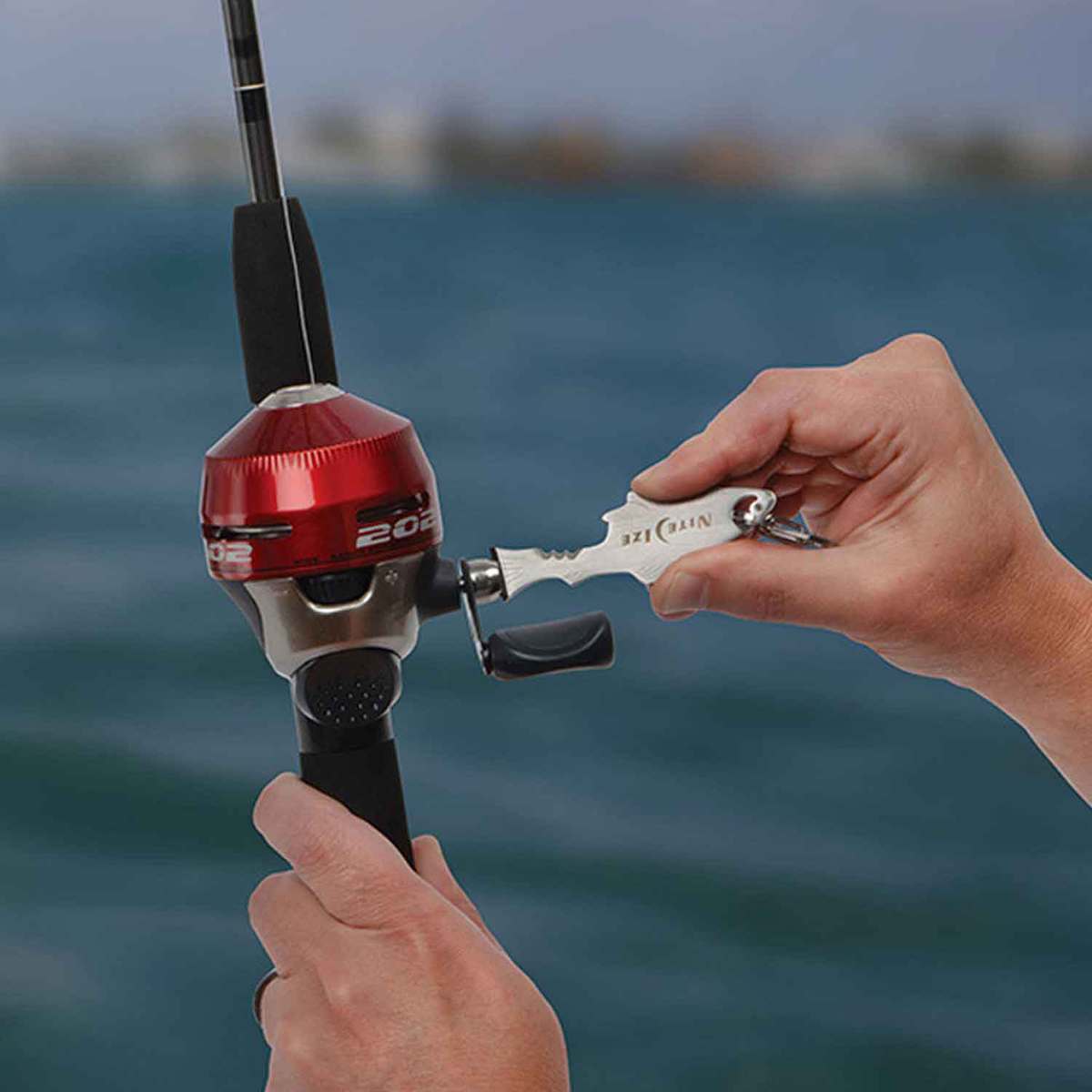 Nite Ize DoohicKey FishKey Key Tool Nite Ize DoohicKey FishKey Key Tool