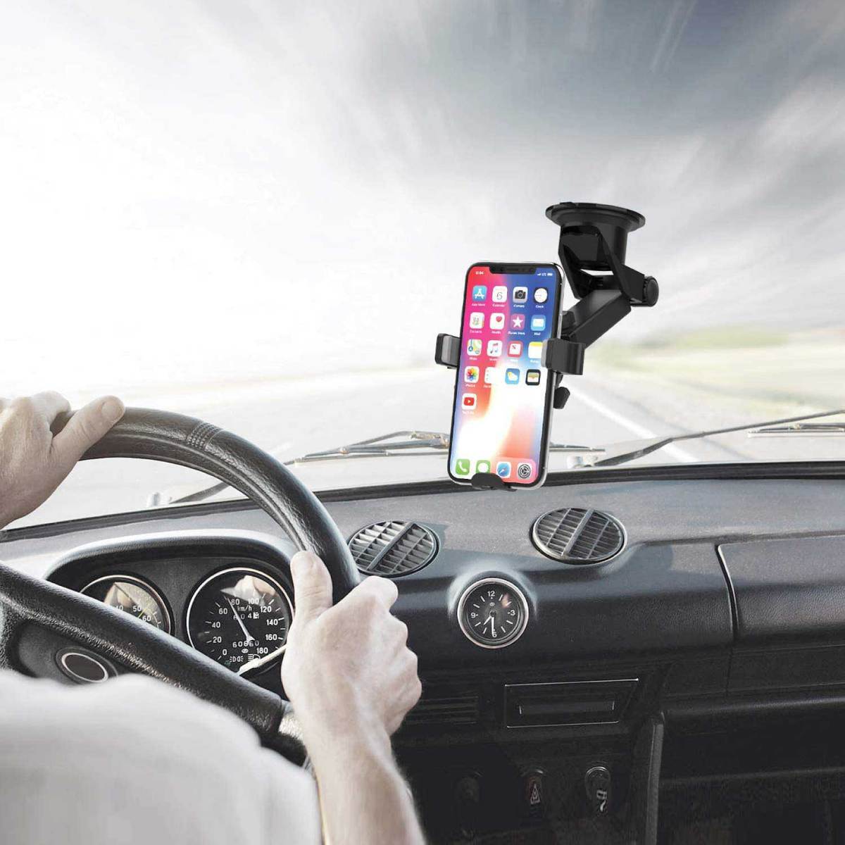Premier XTEND Click Grip Smartphone Mount for Dash or Window - Black / Gray Premier XTEND Click Grip Smartphone Mount for Dash or Window - Black / Gray