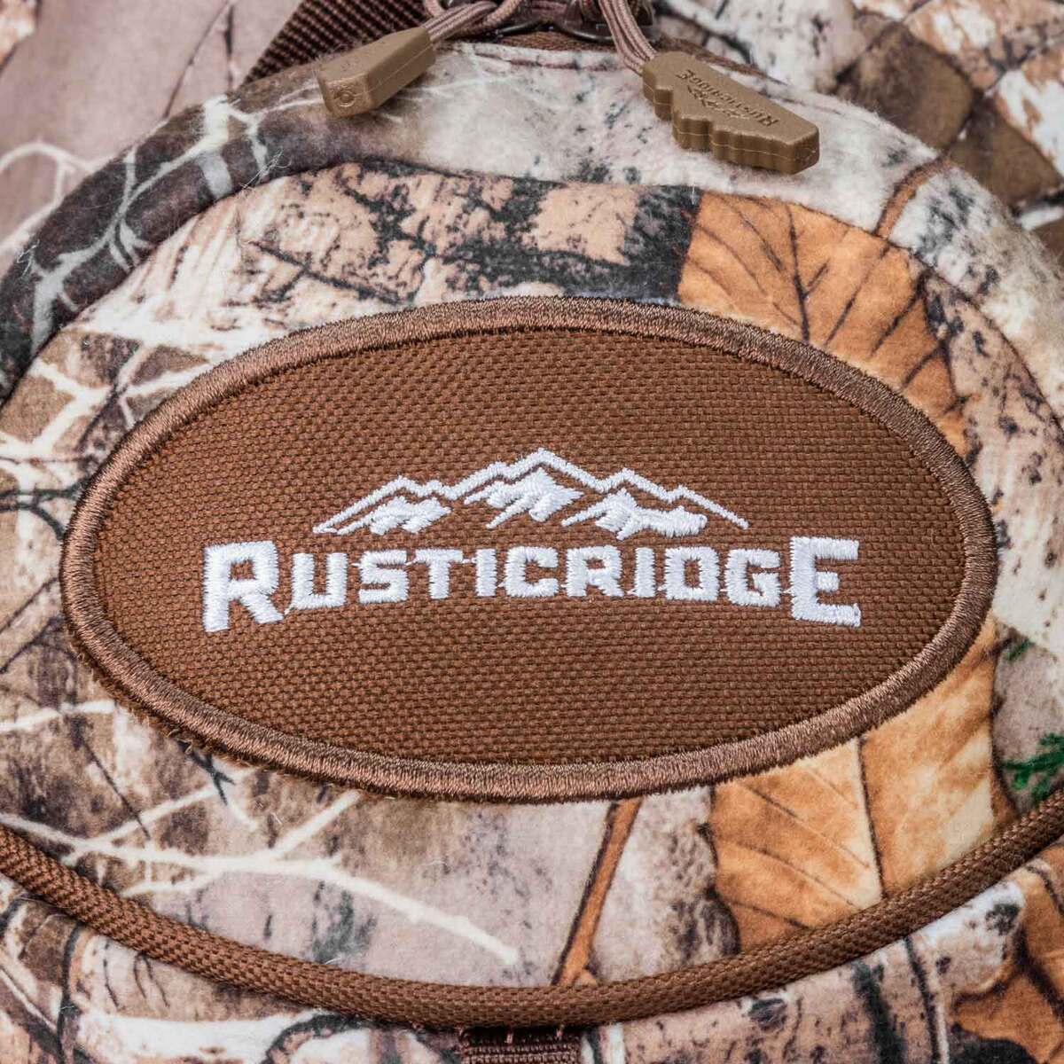 Rustic Ridge Scout 2 Liter Hydration Pack - RealTree Edge Camo ...
