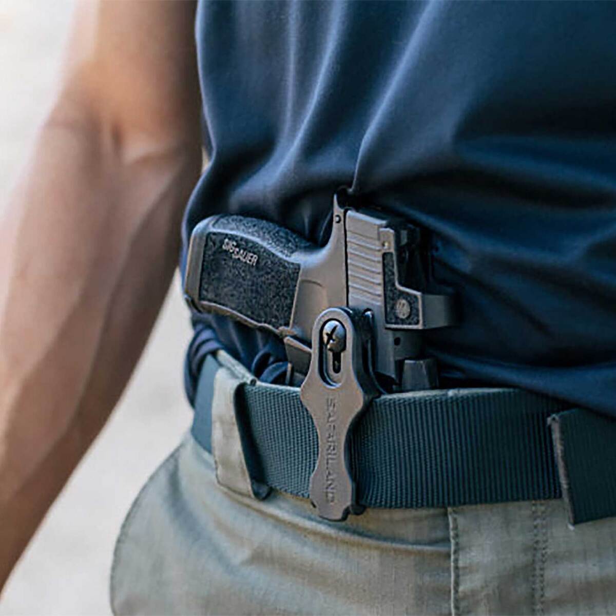 Safariland Schema Taurus G2C/G3C Inside the Waistband Right Hand Holster - Black Safariland Schema Taurus G2C/G3C Inside the Waistband Right Hand Holster - Black