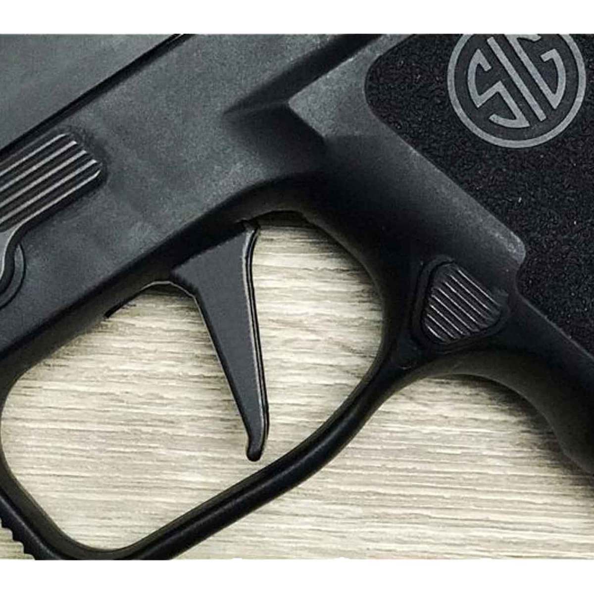 Sig Sauer P320 Flat Trigger - Black Sig Sauer P320 Flat Trigger - Black