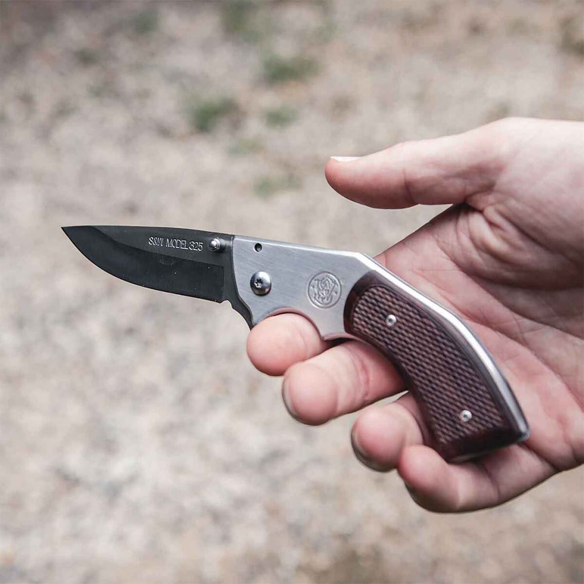 Smith & Wesson M325 Revolver 3 inch Folding Knife - Brown Smith & Wesson M325 Revolver 3 inch Folding Knife - Brown