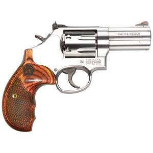 Smith & Wesson Model 686 Plus Deluxe 357 Magnum 3in Stainless Pistol - 7 Rounds