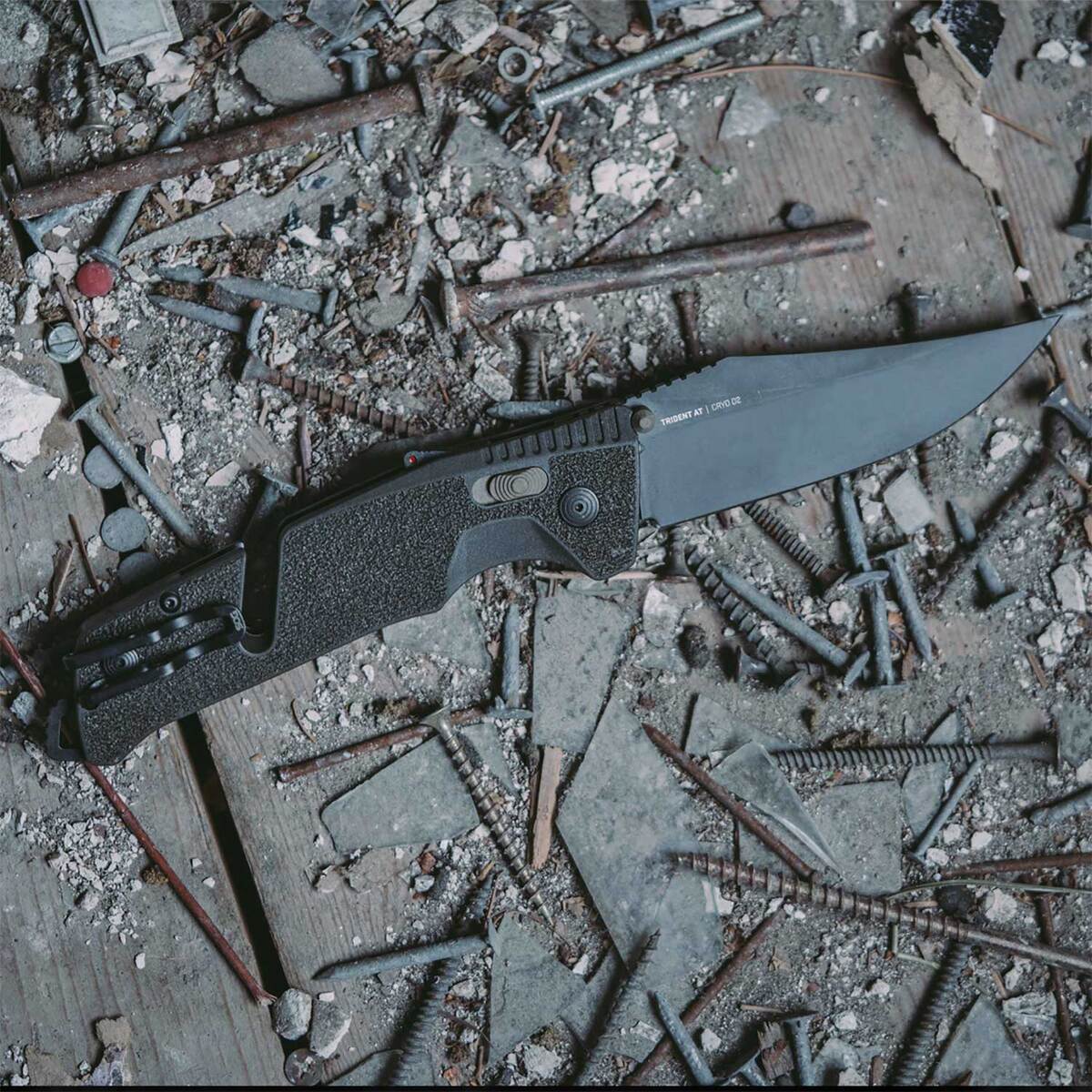 SOG Trident AT 3.7 inch Folding Knife - Olive Drab SOG Trident AT 3.7 inch Folding Knife - Olive Drab