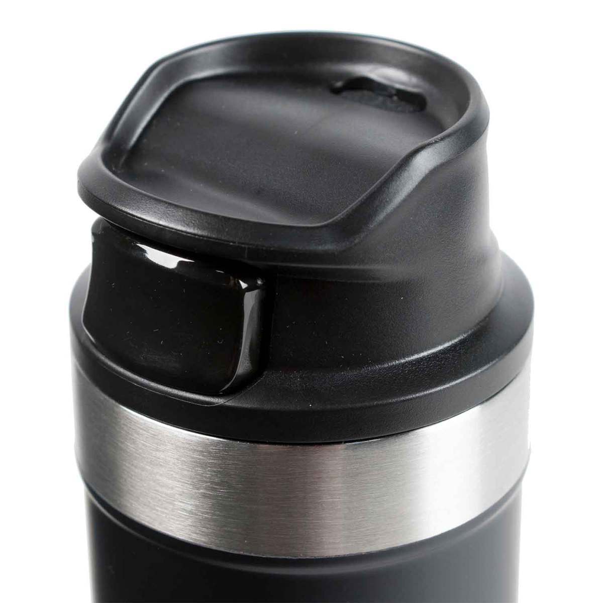 Stanley One Handed Vacuum 20 oz. Mug 2.0 - Black Stanley One Handed Vacuum 20 oz. Mug 2.0 - Black