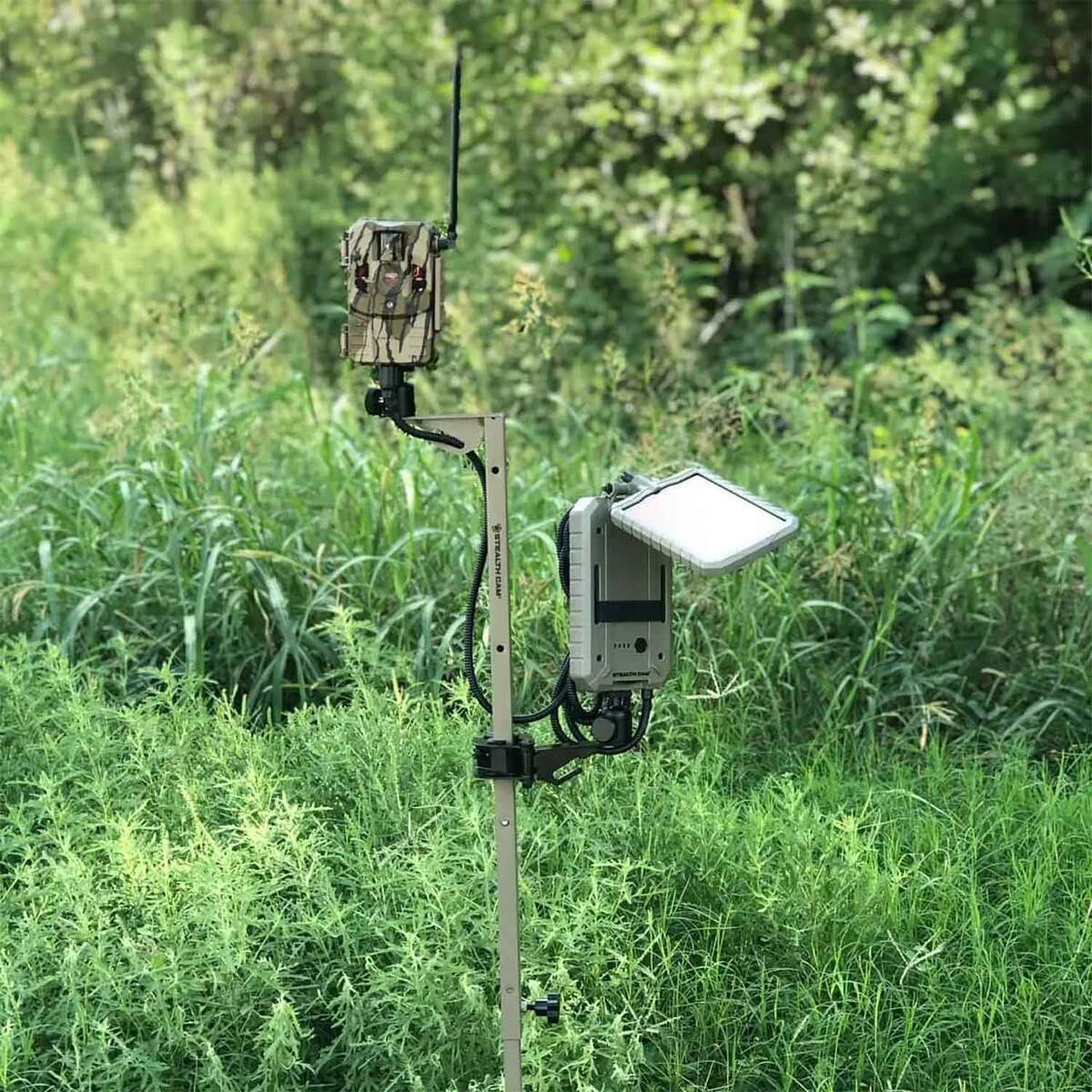 Stealth Cam Camera and Solar Pak Mounting Post | Sportsman's Warehouse
