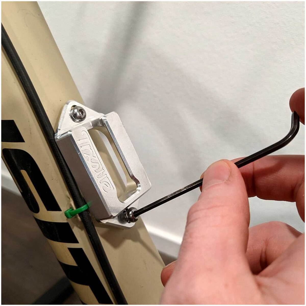Trxstle Slip Mount Trxstle Slip Mount