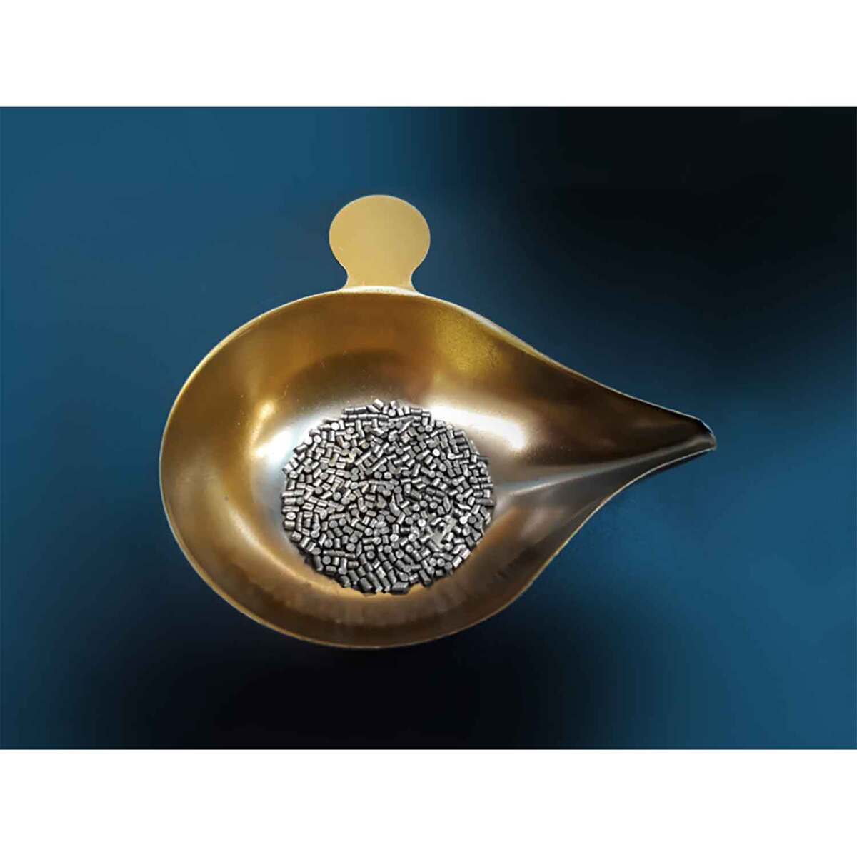 Vihtavuori N560 High Energy Smokeless Rifle Powder - 8lb Can ...
