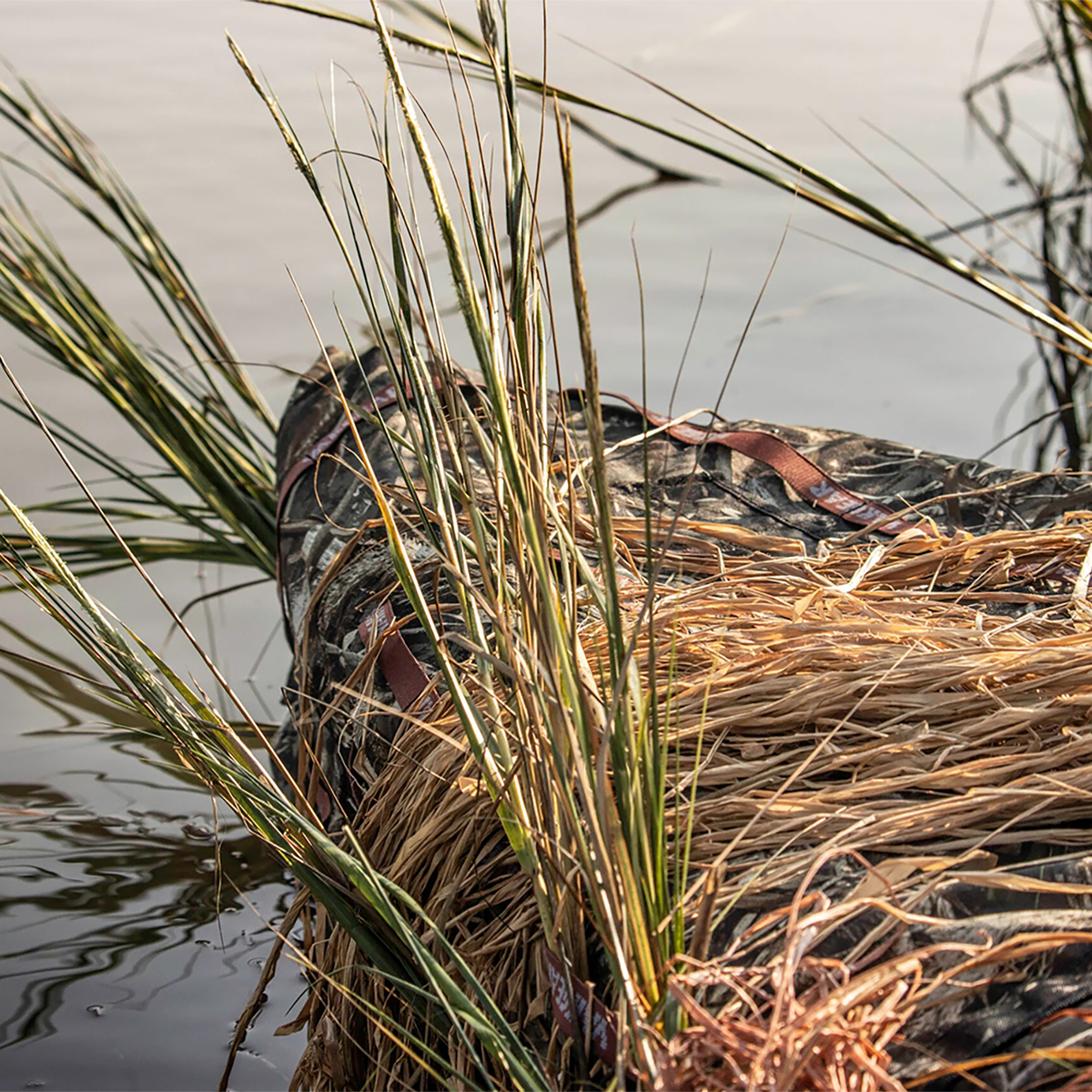 YakGear Ambush Camo Kayak Cover and Hunting Blind - Camo YakGear Ambush Camo Kayak Cover and Hunting Blind - Camo
